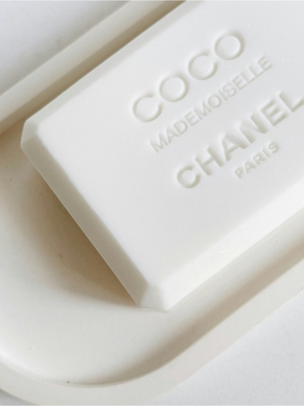 CHANEL Coco Mademoiselle Gentle Perfumed Soap 3.6 oz NEW - Picture 3 of 8